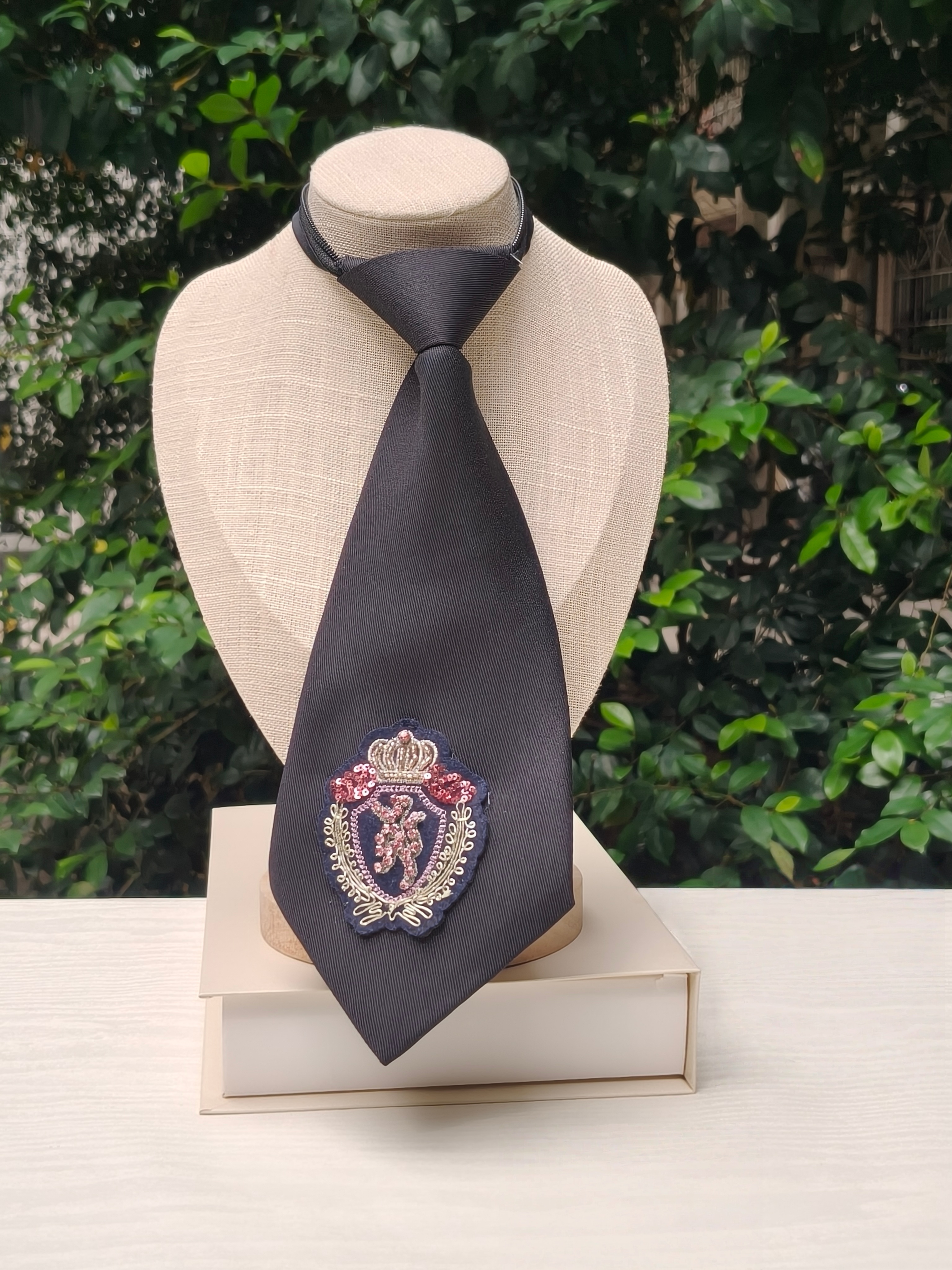 High-End Crown Badge Black Tie - High End Men'S Formal Wear recension och pris